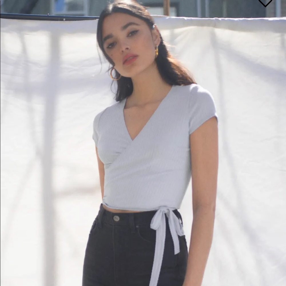 Reformation Flora top in Sky